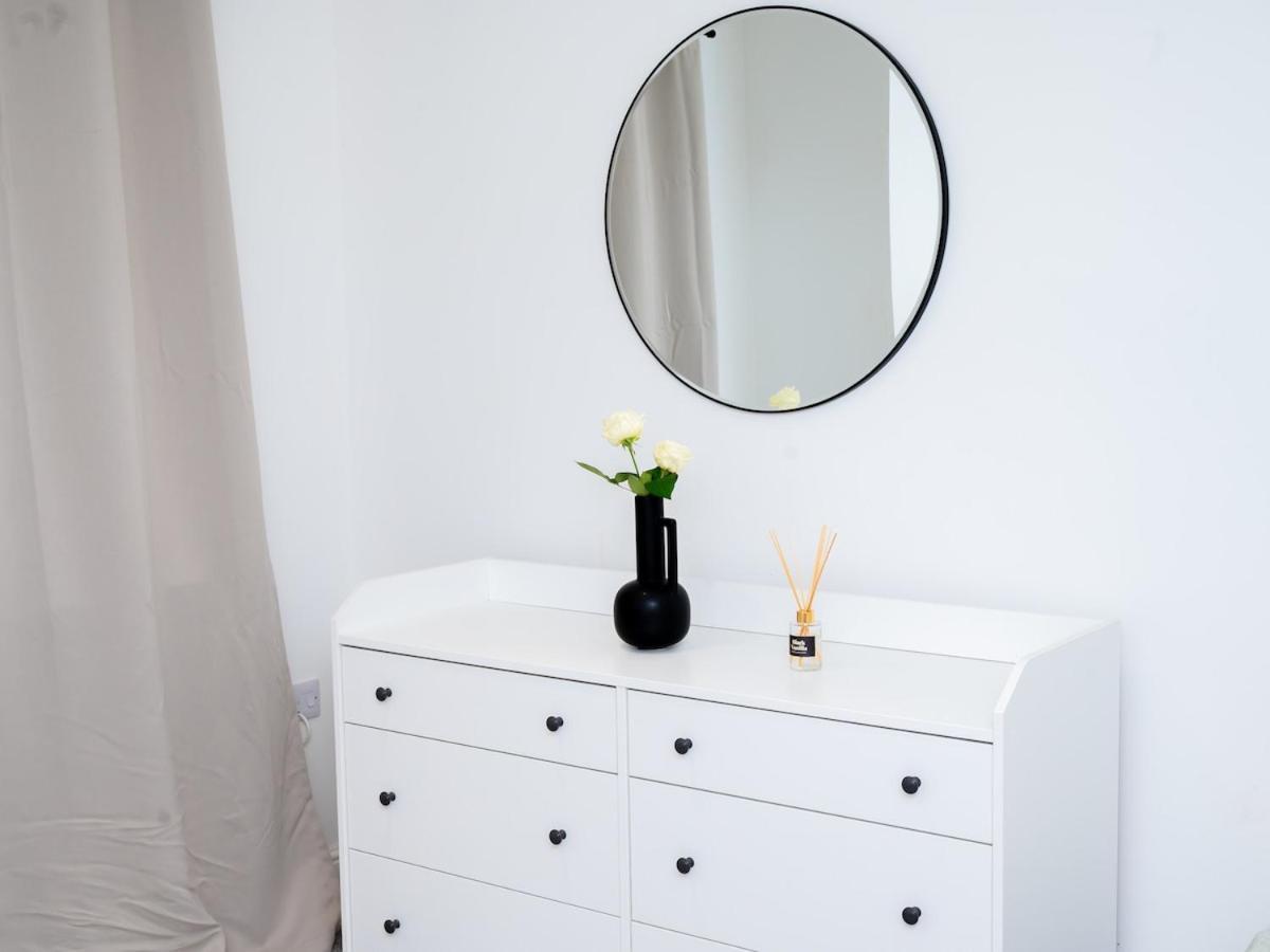 Central Cardiff City Apartment Apartment