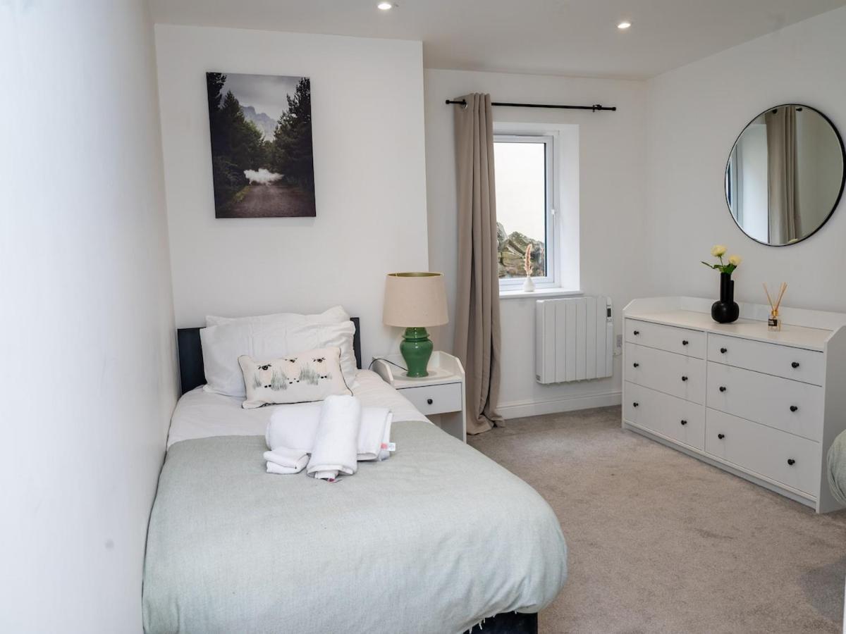 Central Cardiff City Apartment